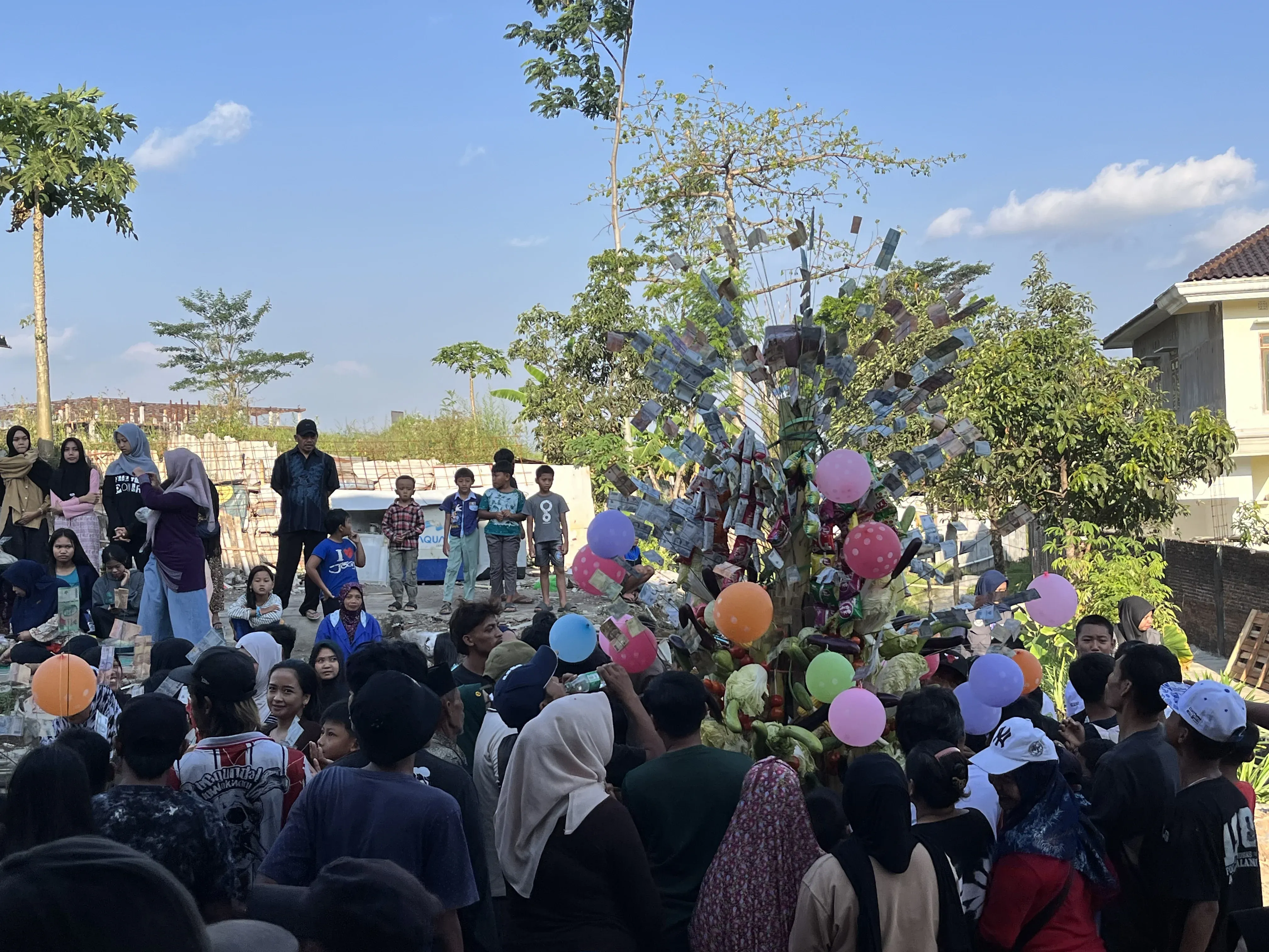 Tradisi Barikan: Selamatan Desa Guna Tolak Bala dan Eratkan Kerukunan