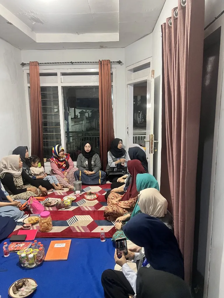 Perkumpulan ibu-ibu PKK